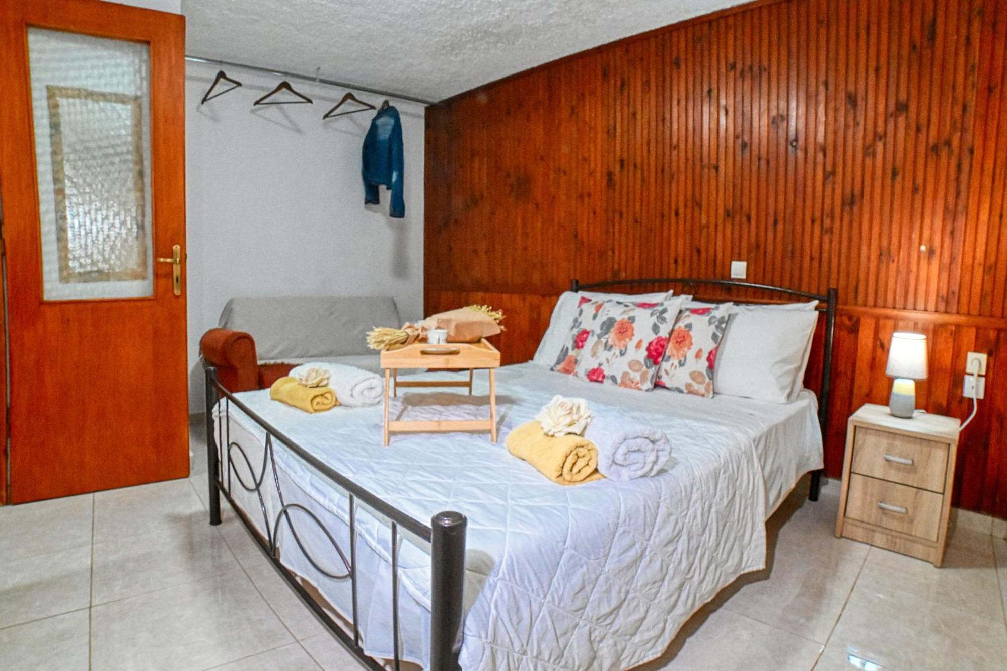 Kiki'S House Near Falassarna And Balos Platanos  Exterior photo
